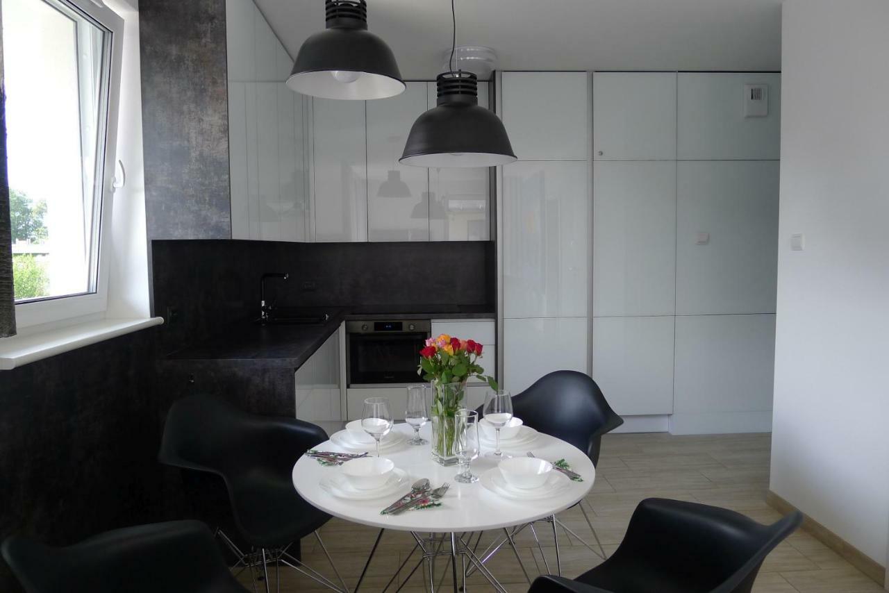 Impresja 42 Apartament Z Garazem 코워브제크 외부 사진