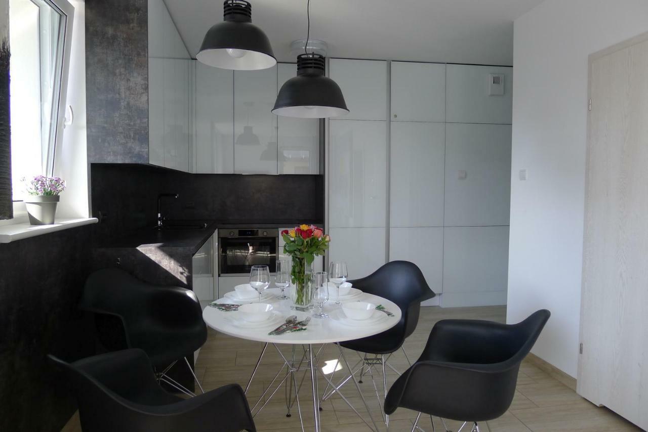 Impresja 42 Apartament Z Garazem 코워브제크 외부 사진