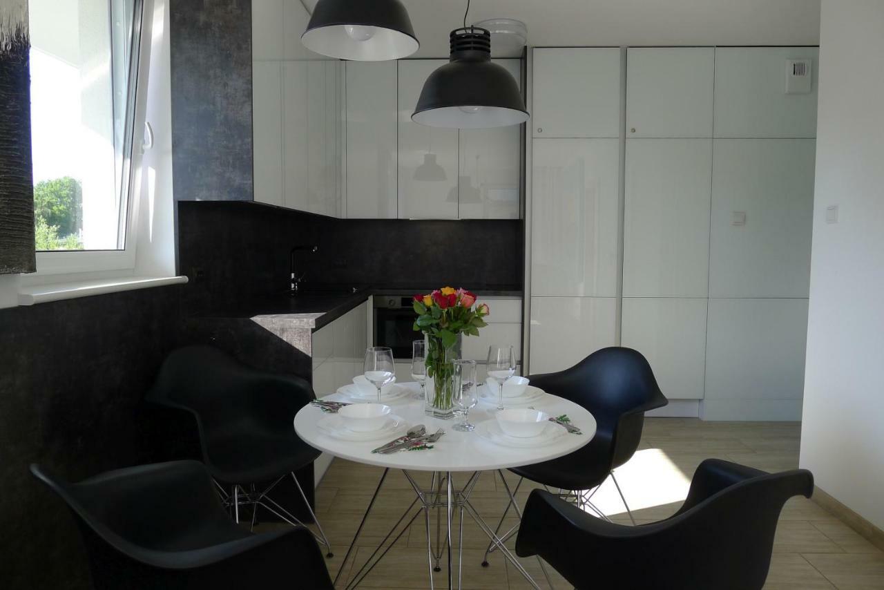 Impresja 42 Apartament Z Garazem 코워브제크 외부 사진