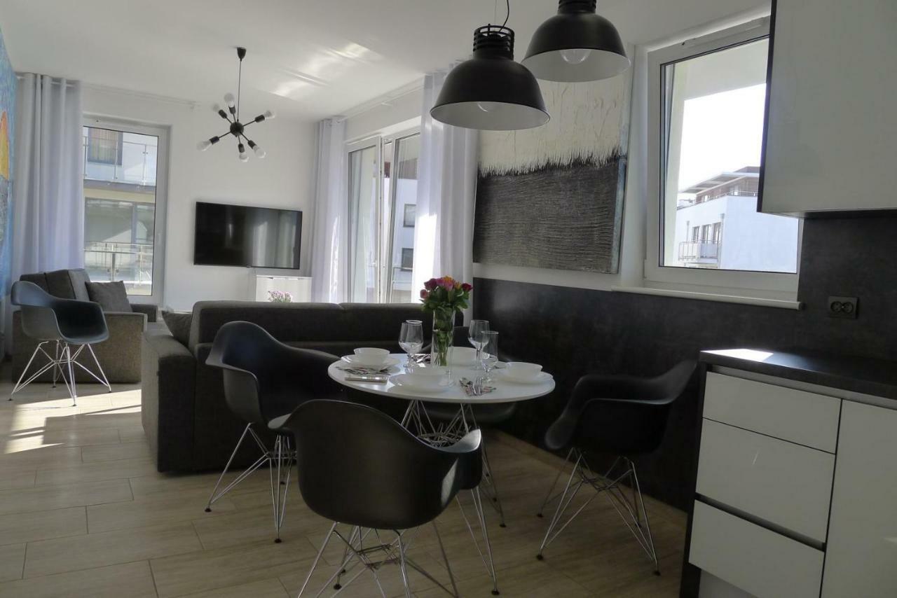 Impresja 42 Apartament Z Garazem 코워브제크 외부 사진